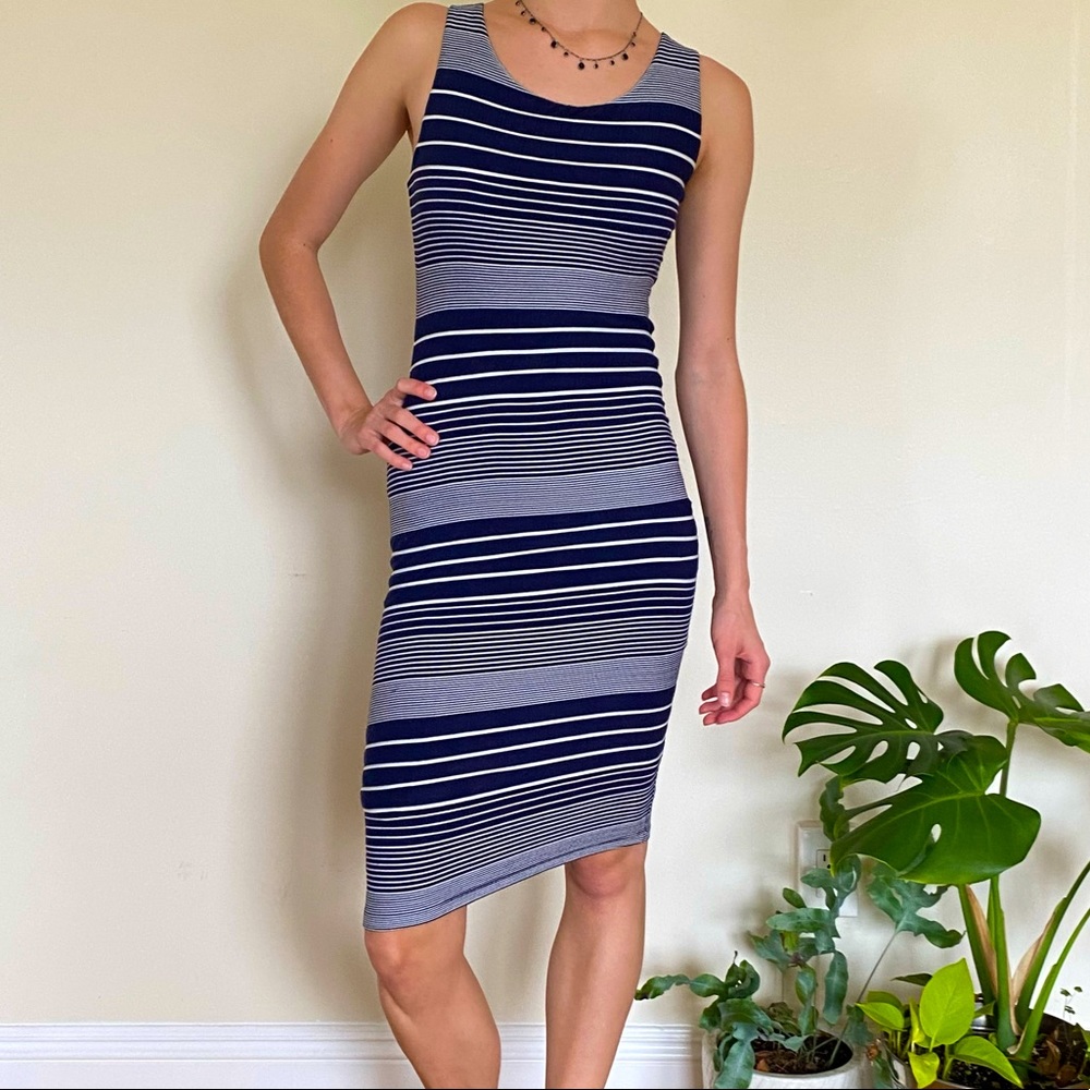 Anthropologie Maeve Fitted Striped Navy and White Stretchy Dress XS